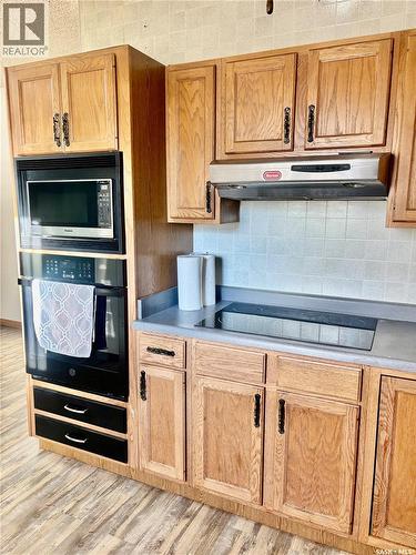 210 South Avenue E, Hafford, SK - Indoor Photo Showing Kitchen