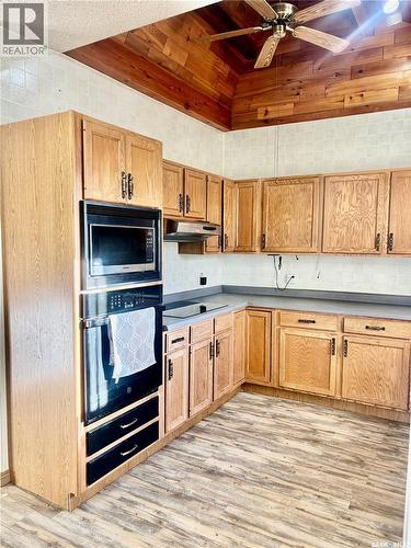 210 South Avenue E, Hafford, SK - Indoor Photo Showing Kitchen