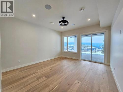 1122 Carnoustie Drive, Kelowna, BC - Indoor Photo Showing Other Room