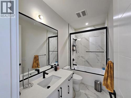 1122 Carnoustie Drive, Kelowna, BC - Indoor Photo Showing Bathroom