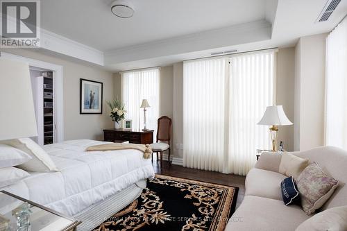 1802 - 2060 Lakeshore Road, Burlington, ON - Indoor Photo Showing Bedroom