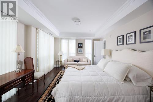 1802 - 2060 Lakeshore Road, Burlington, ON - Indoor Photo Showing Bedroom