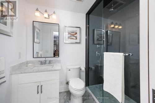 1802 - 2060 Lakeshore Road, Burlington, ON - Indoor Photo Showing Bathroom