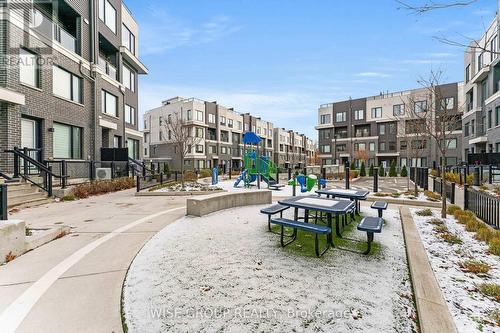 15 - 3476 Widdicombe Way, Mississauga, ON - Outdoor