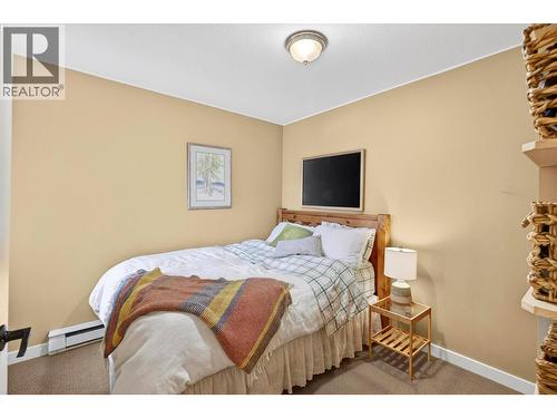 7375 Porcupine Road Unit# 104, Big White, BC - Indoor Photo Showing Bedroom