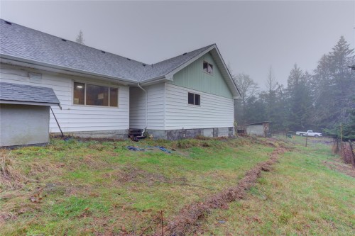 8147 Shasta Rd, Crofton, BC 