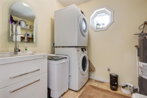 1356 Meadowood Way, Qualicum Beach, BC 