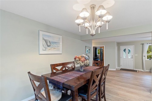 1356 Meadowood Way, Qualicum Beach, BC 