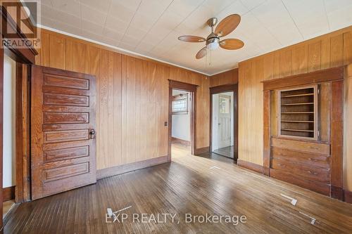 160 Head Street N, Norfolk, ON - Indoor Photo Showing Other Room