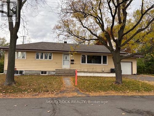 976 Vera Street, Ottawa, ON - Outdoor