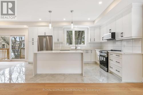 845 Melfa Crescent, Ottawa, ON - Indoor Photo Showing Kitchen With Upgraded Kitchen