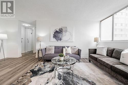 1108 - 3590 Kaneff Crescent, Mississauga, ON - Indoor Photo Showing Living Room