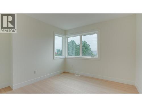 5705 Heritage Drive Unit# Sl 12, Vernon, BC - Indoor Photo Showing Other Room
