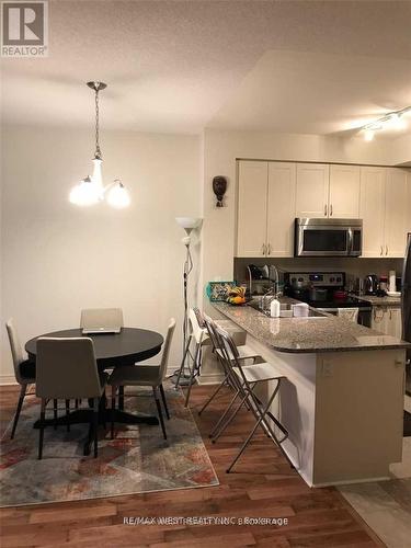 1812 - 339 Rathburn Road W, Mississauga, ON - Indoor Photo Showing Kitchen With Double Sink
