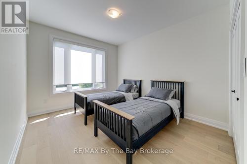 91 Summer View Avenue, Collingwood, ON - Indoor Photo Showing Bedroom
