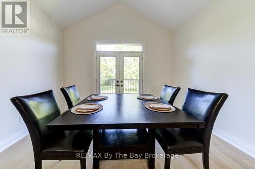 91 Summer View Avenue, Collingwood, ON - Indoor Photo Showing Dining Room