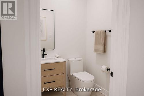 47 Vezna Crescent, Brampton, ON - Indoor Photo Showing Bathroom