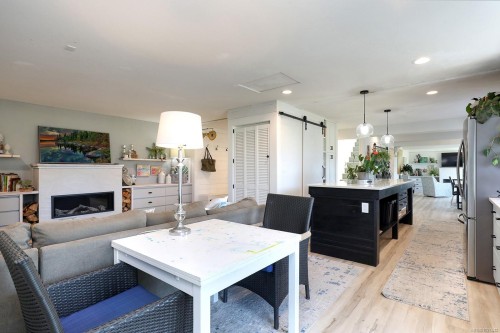 7703 Tozer Rd, Fanny Bay, BC 