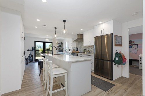 7703 Tozer Rd, Fanny Bay, BC 