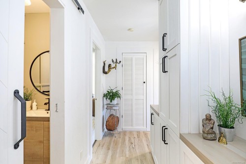 7703 Tozer Rd, Fanny Bay, BC 