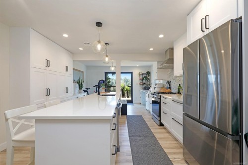 7703 Tozer Rd, Fanny Bay, BC 