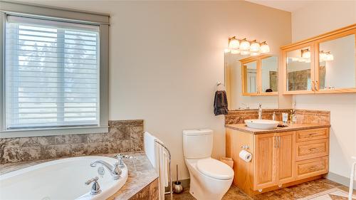 384 Kyro Road, Lumby, BC - Indoor Photo Showing Bathroom