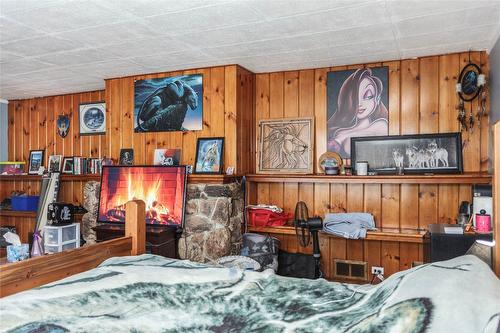 2017 Catt Avenue, Lumby, BC - Indoor