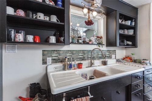 2017 Catt Avenue, Lumby, BC - Indoor