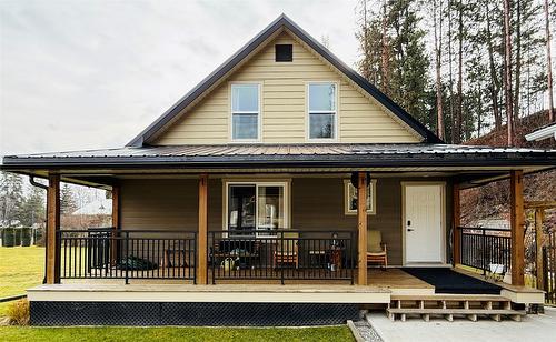 311 302nd Avenue  Kimberley, BC V1A 3G5