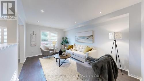 773 Miller Park Avenue, Bradford West Gwillimbury, ON - Indoor Photo Showing Living Room