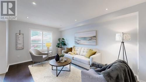 773 Miller Park Avenue, Bradford West Gwillimbury, ON - Indoor Photo Showing Living Room