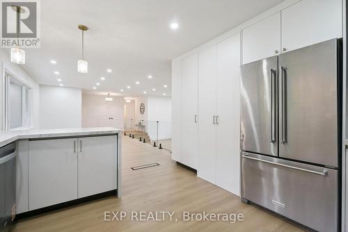 1083 Line 15 N, Oro-Medonte, ON - Indoor Photo Showing Kitchen