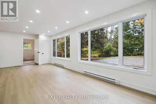 1083 Line 15 N, Oro-Medonte, ON - Indoor Photo Showing Other Room
