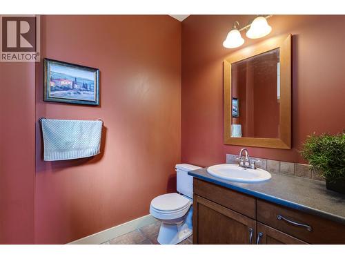 1795 Country Club Drive Unit# 105, Kelowna, BC - Indoor Photo Showing Bathroom