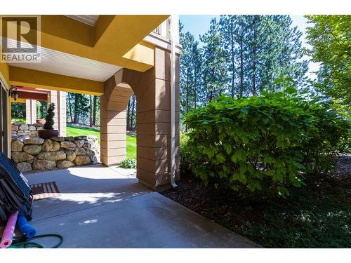 1795 Country Club Drive Unit# 105, Kelowna, BC - Outdoor