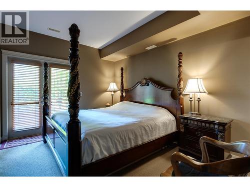 1795 Country Club Drive Unit# 105, Kelowna, BC - Indoor Photo Showing Bedroom