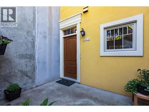 1795 Country Club Drive Unit# 105, Kelowna, BC - Outdoor With Exterior