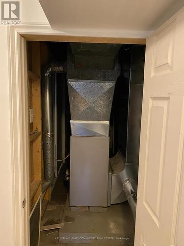 58 North Street N, Clarington (Newcastle), ON - Indoor