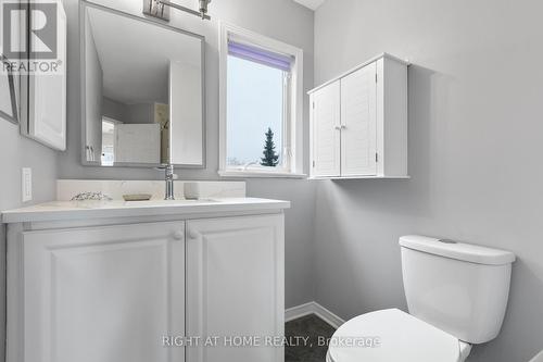 4 Thorburn Private, Ottawa, ON - Indoor Photo Showing Bathroom