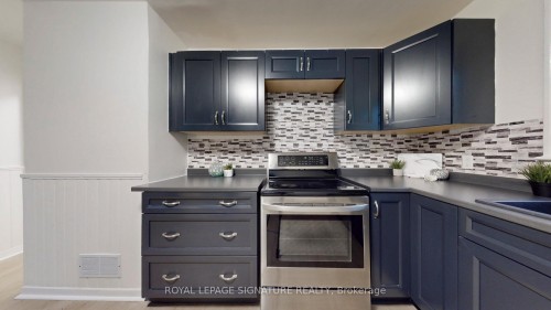 347 Caddy Street, Peterborough, ON - Indoor Photo Showing Kitchen