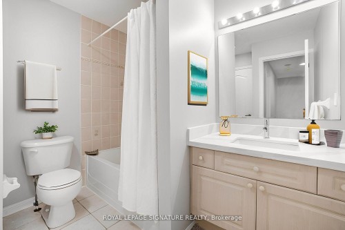 2291 Colbeck Street, Oakville, ON - Indoor Photo Showing Bathroom
