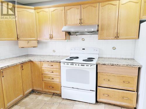 Kitche - 34 Robinson Avenue, Kawartha Lakes, ON - Indoor Photo Showing Kitchen