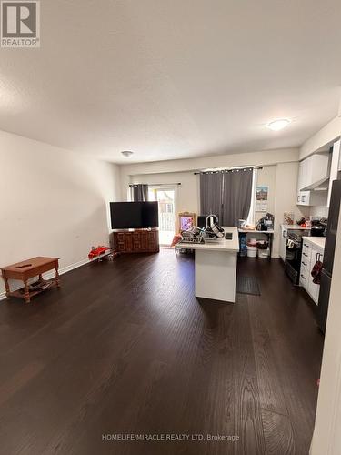 11 Genoa Drive, Hamilton, ON - Indoor