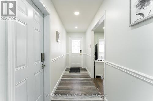 721 Acadia Drive, Hamilton, ON - Indoor Photo Showing Other Room