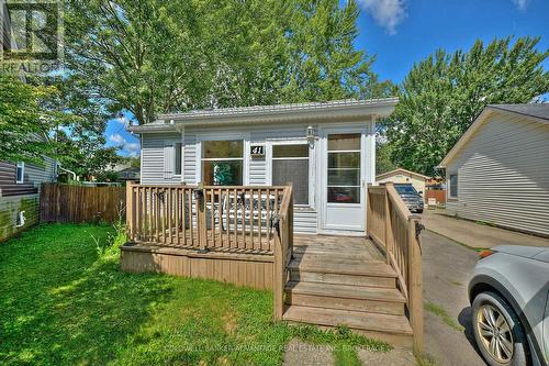 41 Dunkirk Court, Welland (Lincoln/Crowland), ON - Outdoor