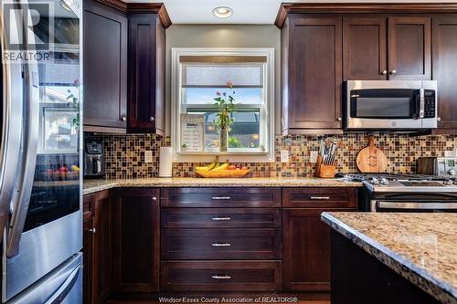 1631 Cherrywood Drive, Lakeshore, ON - Indoor Photo Showing Kitchen