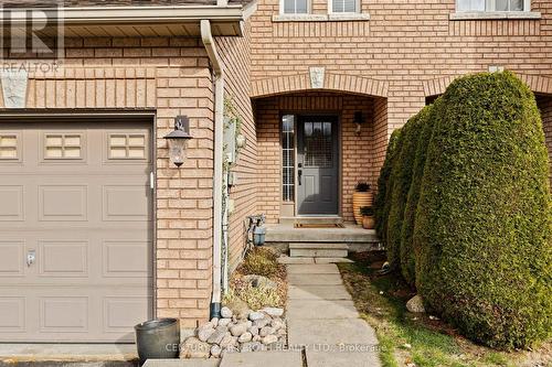 359 Ferndale Drive S, Barrie, ON - Outdoor With Exterior