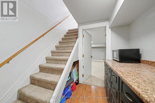 19 Robin Court, Barrie, ON - Indoor Photo Showing Other Room