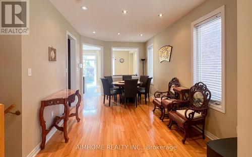 4439 Centretown Way, Mississauga, ON - Indoor Photo Showing Dining Room