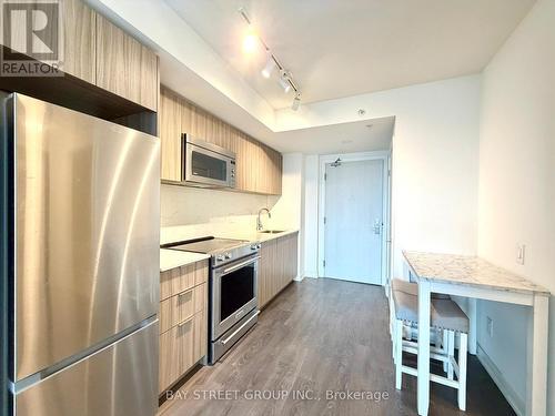 1609 - 30 Samuel Wood Way, Toronto, ON - Indoor Photo Showing Kitchen With Stainless Steel Kitchen With Upgraded Kitchen